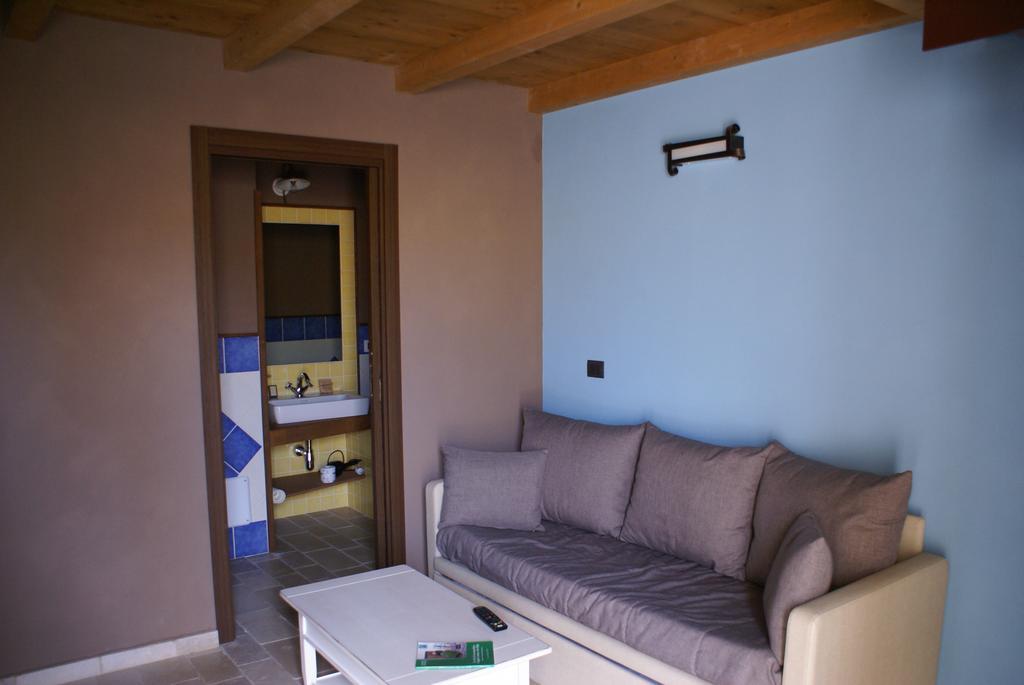 הוילה אלטאמורה Agriturismo Mura מראה חיצוני תמונה